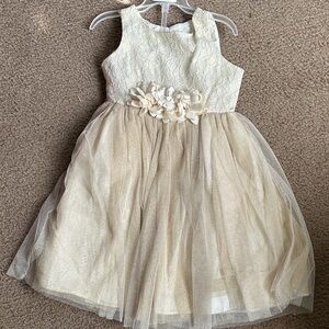 Sweet heart Rose Elegant Cream and Tan Lace Dress